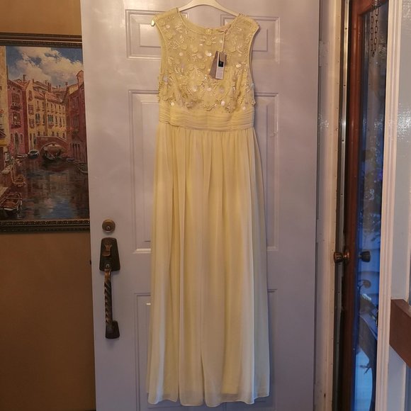 Jenny Packham gown - Picture 1 of 7